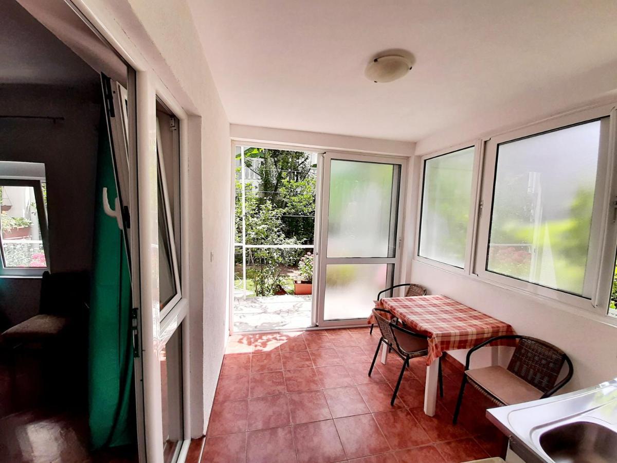 Apartment Hortenzija